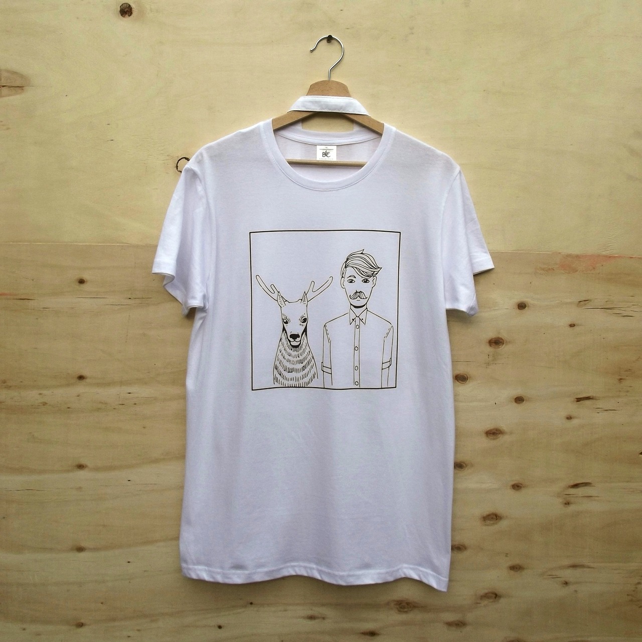 Tricou imprimat ,,Tamed self”