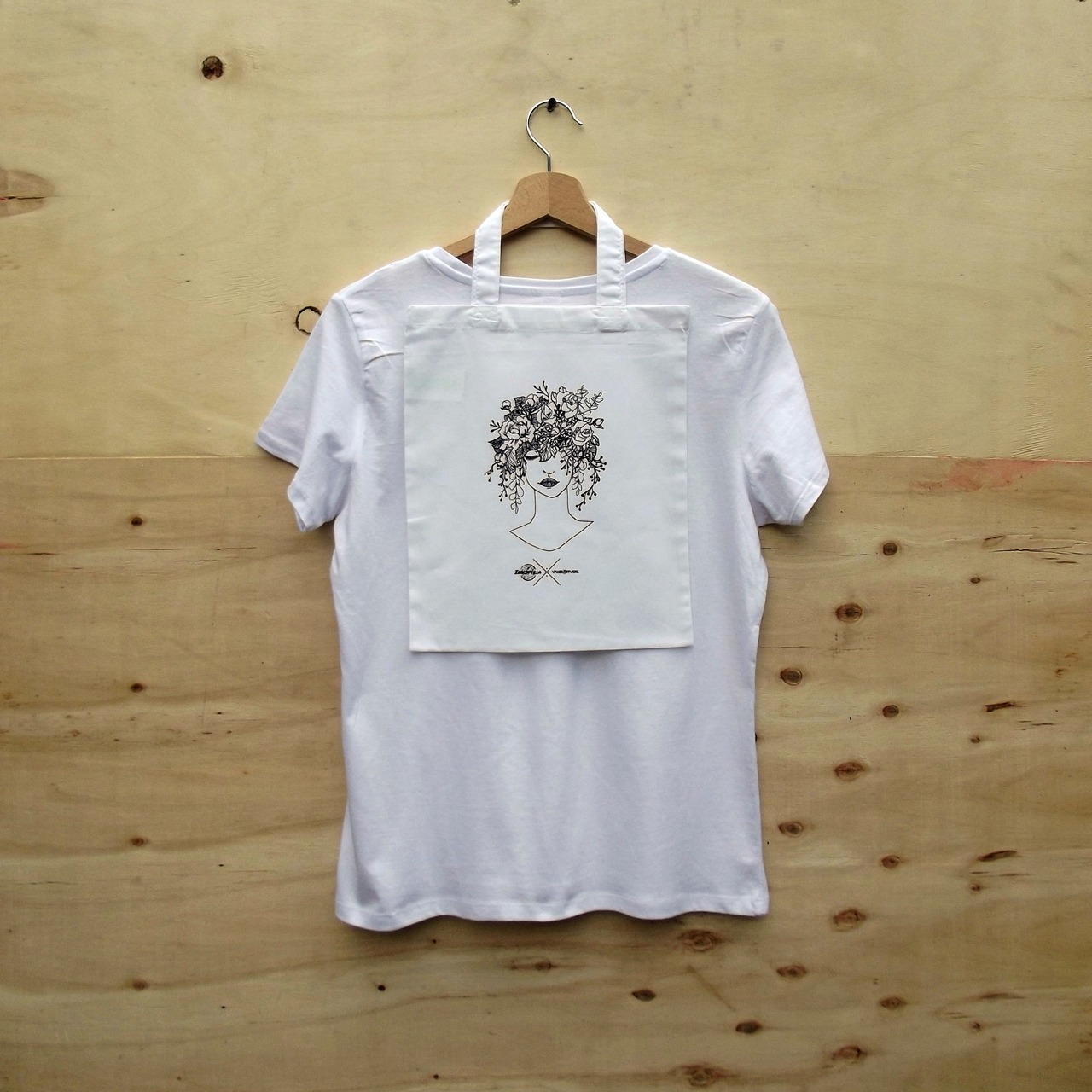 Tricou imprimat ,,Floral thoughts” - imagine 2